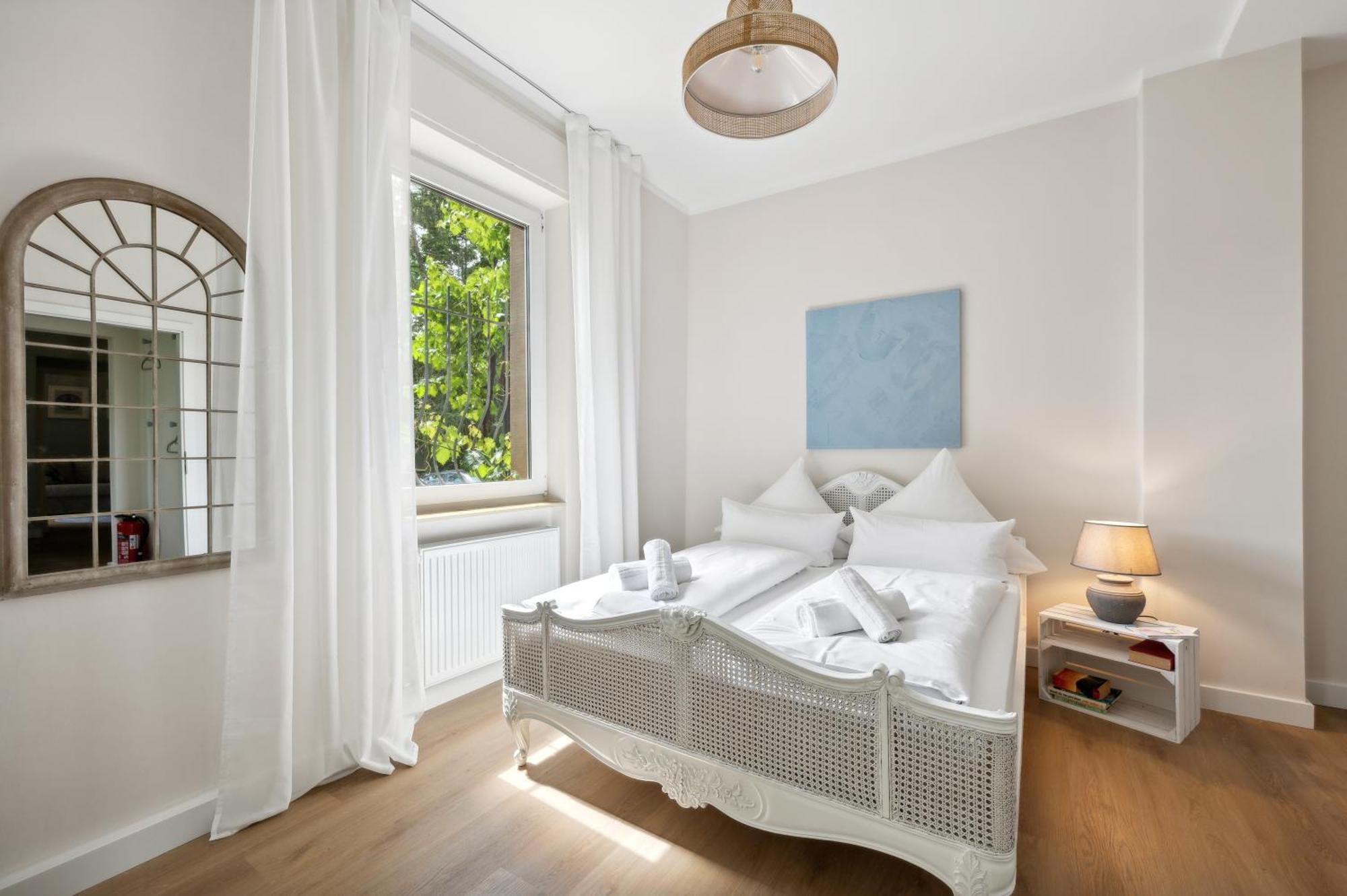 Altstadt Apartment Am Wasser Mit Parkplatz Und Riesigem Garten Bad Kreuznach Esterno foto